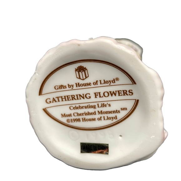 Vintage 1998 House of Lloyd “Gathering Flowers” Porcelain Lady Figurine 8” H. - Picture 6 of 7